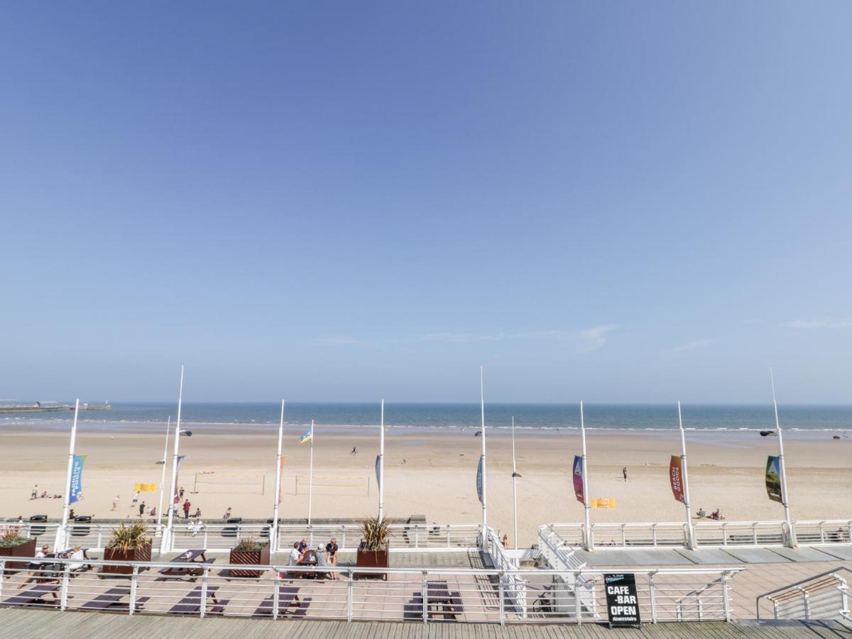 Beach House Bridlington Bagian luar foto