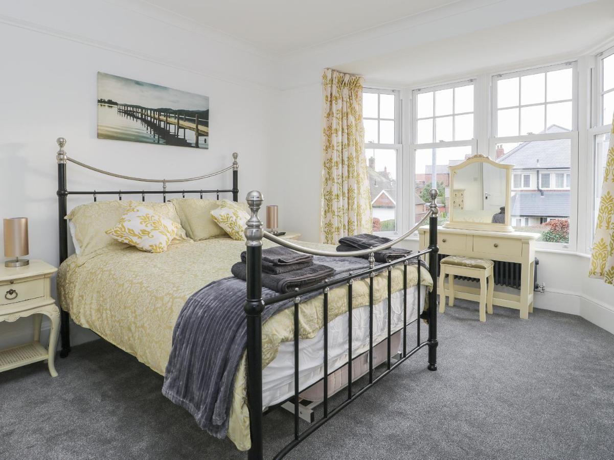 Beach House Bridlington Bagian luar foto